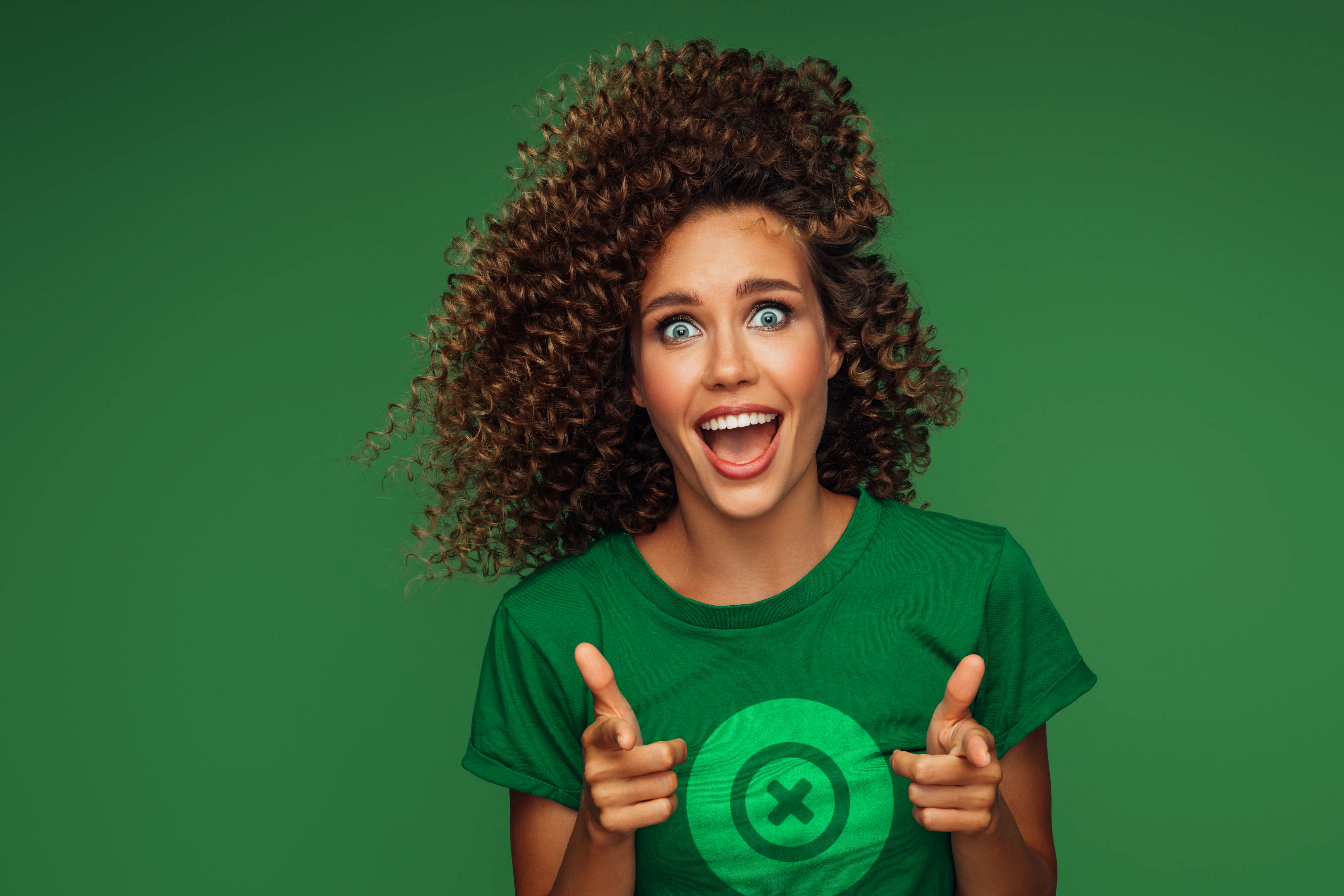 Vera die enthousiast is omdat ze jou kan helpen bij het opzeggen van jouw abonnement